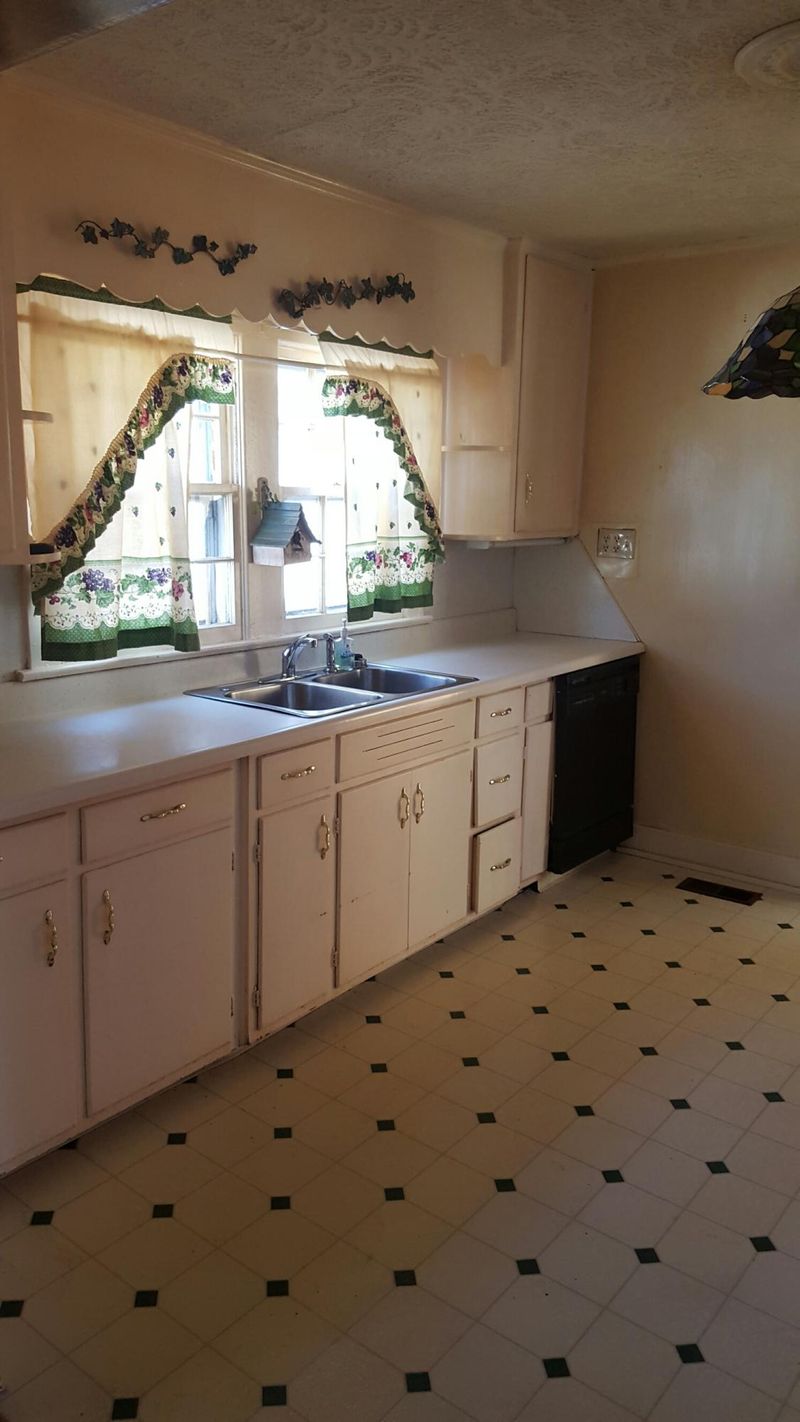 3429 NE Harvey Rd, Knoxville, TN 37918