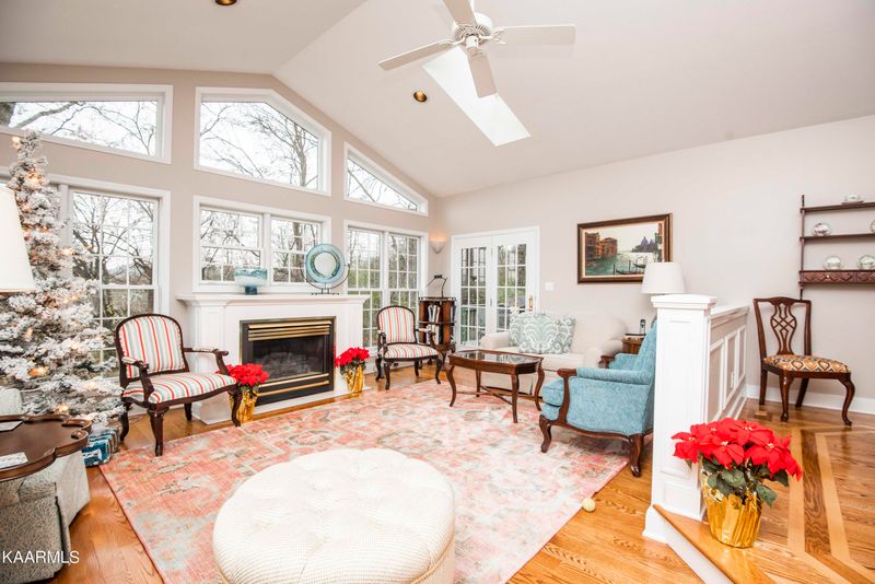 343 Gadusi Ln, Loudon, TN 37774