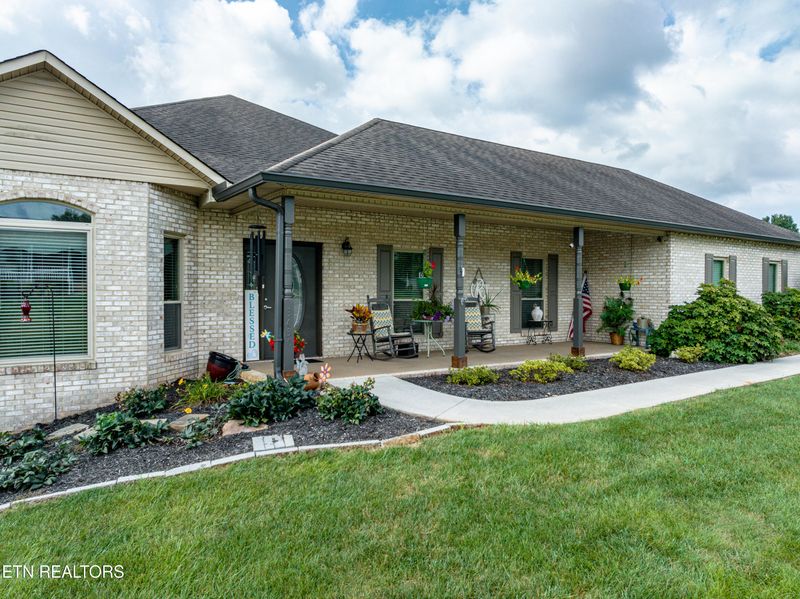 3430 Baxter View Dr, Maryville, TN 37804