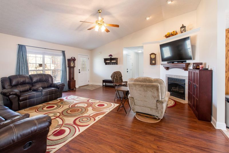 3430 Davis Ford Rd, Maryville, TN 37804