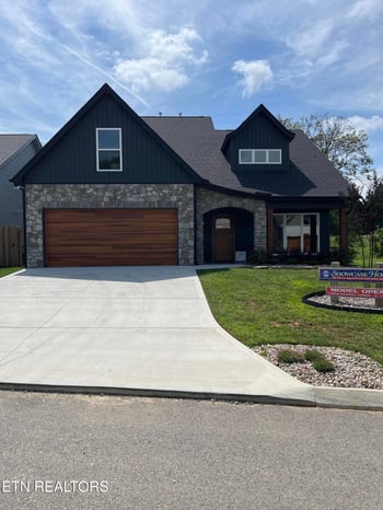 3431 Sparks Scenic Way, Knoxville, TN 37931