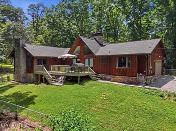 3433 Russellwood Dr, Rockford, TN 37853