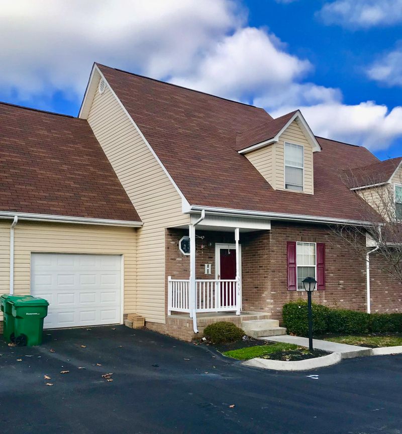 3434 Hamilton Pl, Morristown, TN 37814