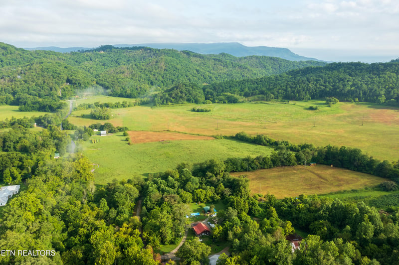 3435 Valley View Rd, Sevierville, TN 37862