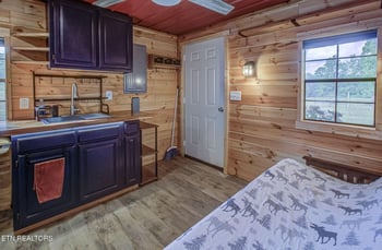 3435 Valley View Rd, Sevierville, TN 37862