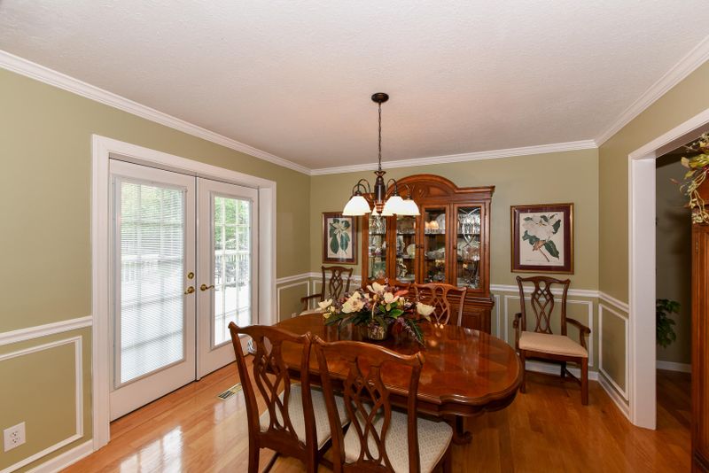 3437 Baxter View Dr, Maryville, TN 37804