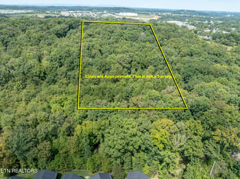 3437 Russellwood Dr, Rockford, TN 37853