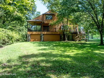 3437 Russellwood Dr, Rockford, TN 37853