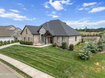 3438 Helmsley Ct, Maryville, TN 37803