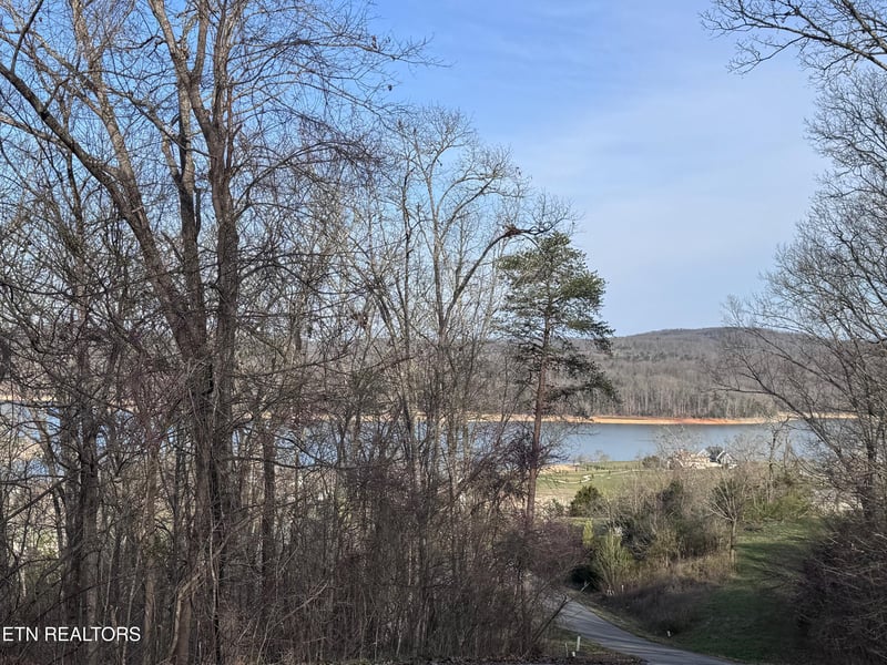 344 Larayne Hollow Rd, Sharps Chapel, TN 37866