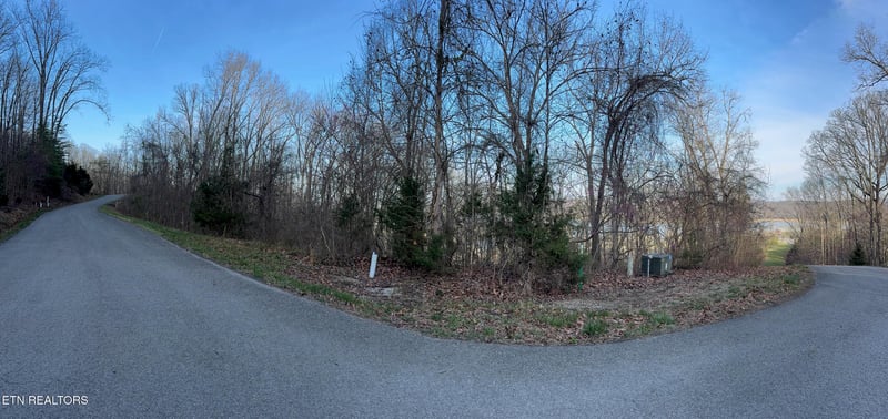 344 Larayne Hollow Rd, Sharps Chapel, TN 37866