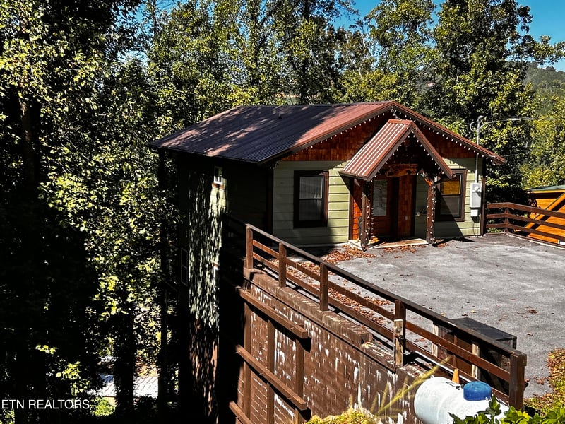 344 Silverbell Hgts Ln, Gatlinburg, TN 37738