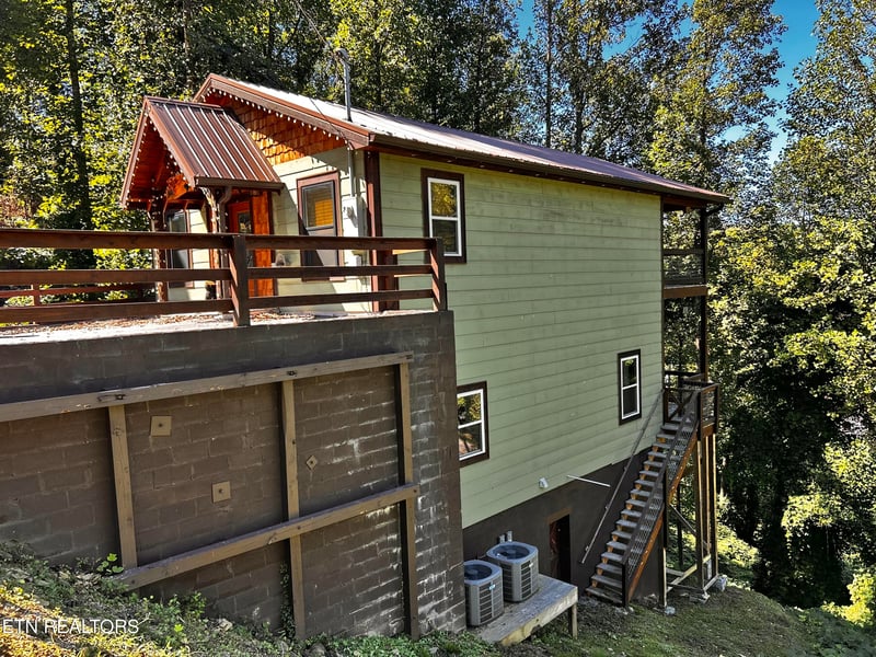 344 Silverbell Hgts Ln, Gatlinburg, TN 37738