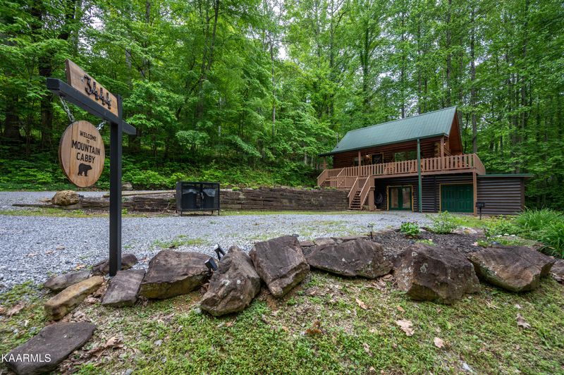 3444 Manis Rd, Sevierville, TN 37862