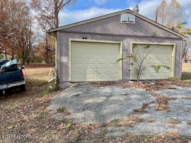 3445 Clear Springs Rd, Mascot, TN 37806