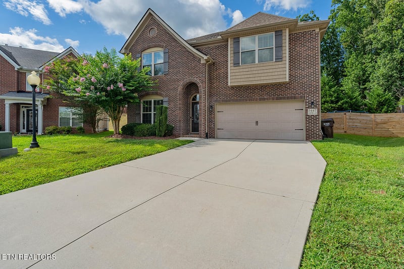 3447 Greentree Ln, Knoxville, TN 37931