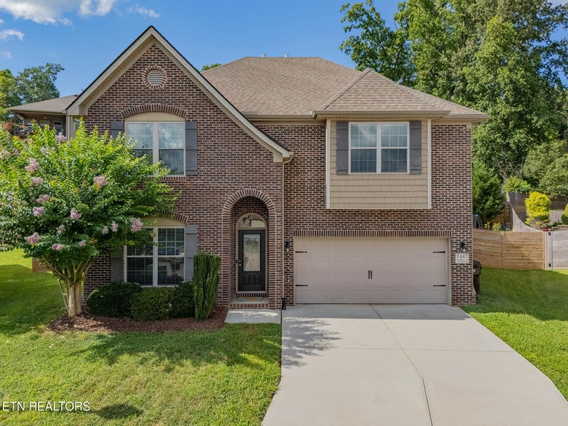 3447 Greentree Ln, Knoxville, TN 37931