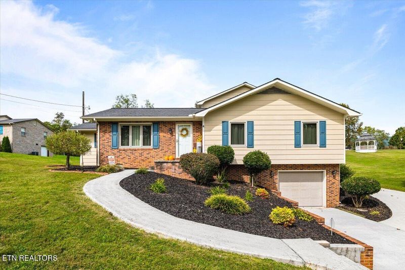 345 Mckinney Rd, Lafollette, TN 37766