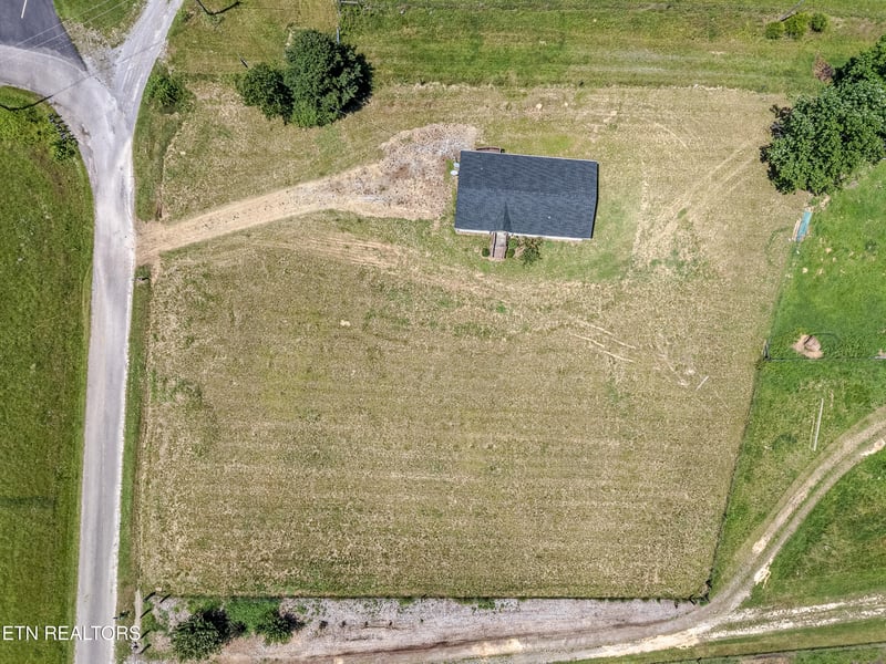 345 Pekoma Rd, Philadelphia, TN 37846