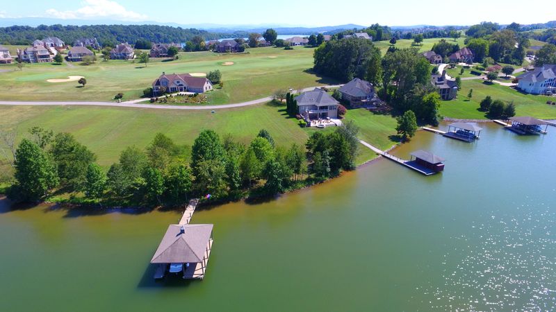345 Pineberry Dr, Vonore, TN 37885