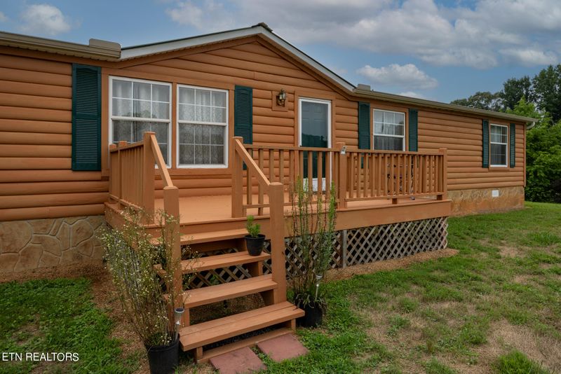 345 Short Bark Rd, Madisonville, TN 37354