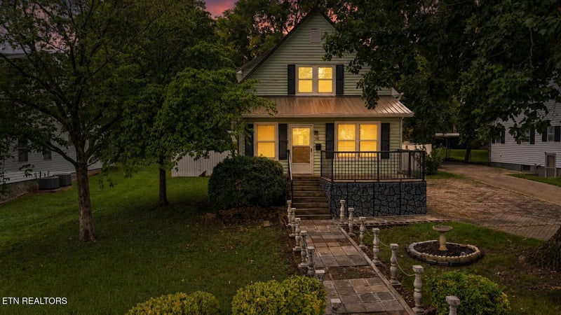 345 Telford St, Alcoa, TN 37701
