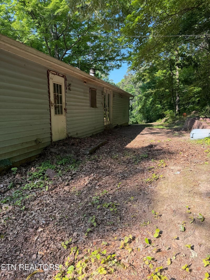3450 Dyestone Gap Rd, Knoxville, TN 37931