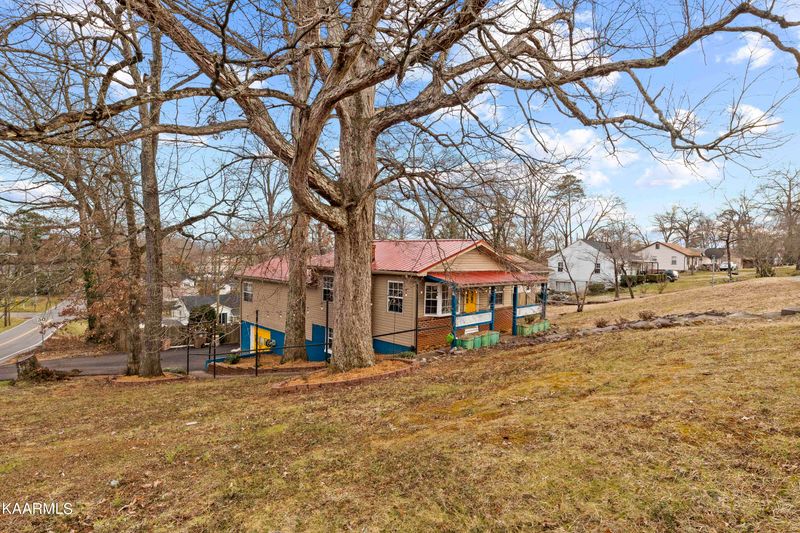 3452 Buffat Mill Rd, Knoxville, TN 37917
