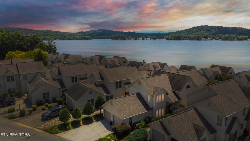 3453 Commodore Point, Knoxville, TN 37922