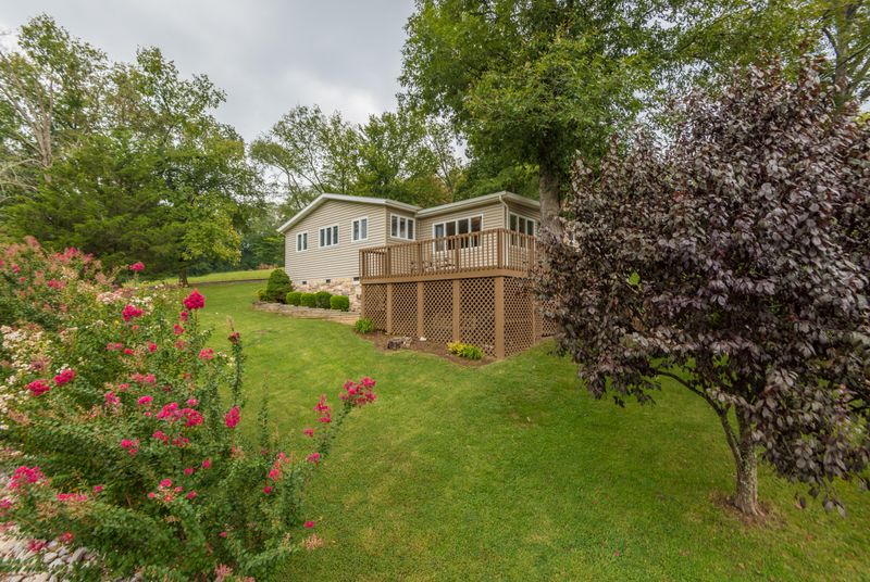 3454 Lowes Ferry Rd, Louisville, TN 37777