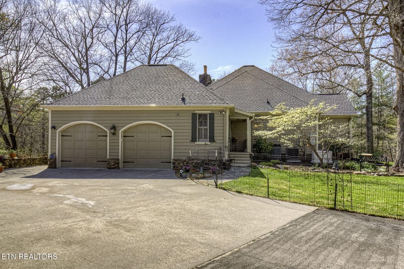 3458 Allegheny Loop Rd, Maryville, TN 37803