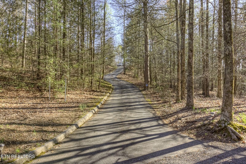 3458 Allegheny Loop Rd, Maryville, TN 37803