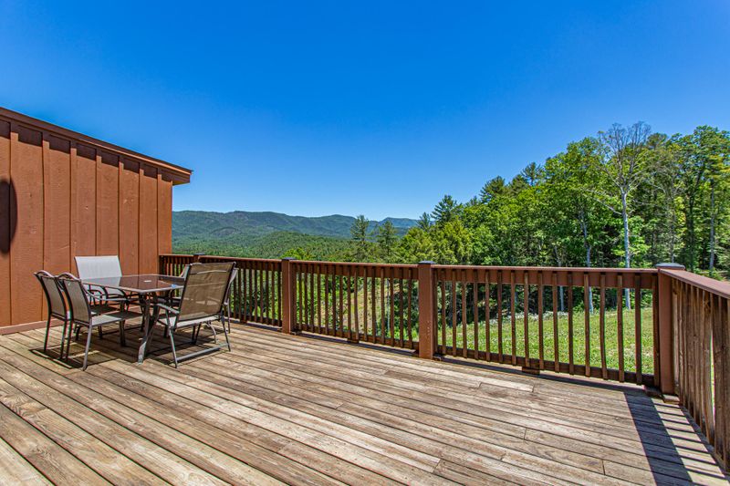 3459 Arnold Park Way, Sevierville, TN 37876