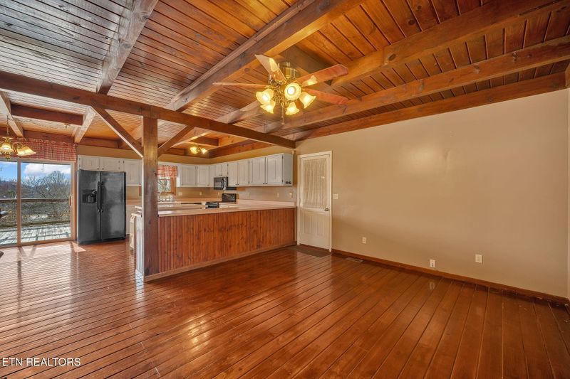 346 County Road 373, Athens, TN 37303