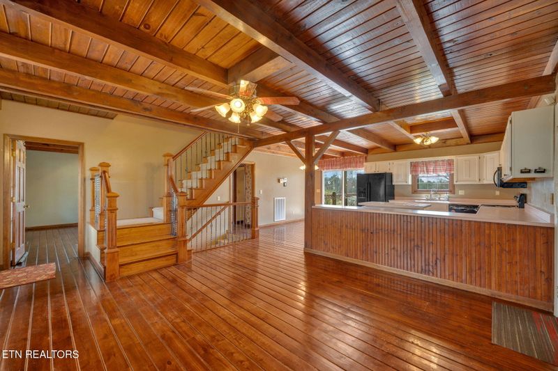 346 County Road 373, Athens, TN 37303