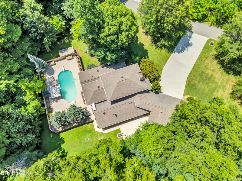 346 Fallen Oak Ct, Seymour, TN 37865