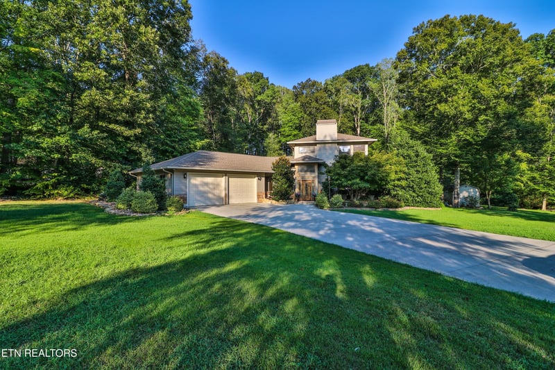 346 Fallen Oak Ct, Seymour, TN 37865