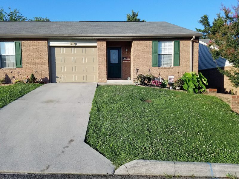 346 Hawthorne Oaks Way, Powell, TN 37849