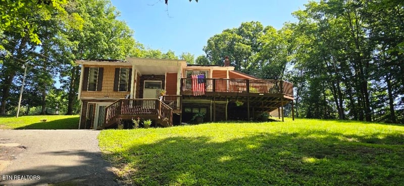 346 Hc Smith Dr, Oneida, TN 37841