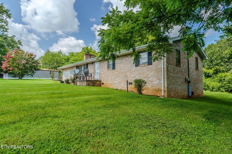 346 Huskey Dr, Seymour, TN 37865