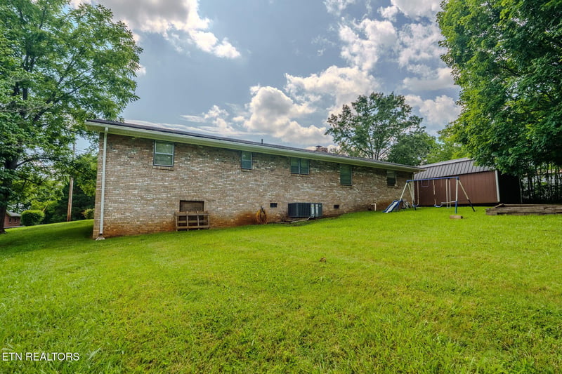 346 Huskey Dr, Seymour, TN 37865