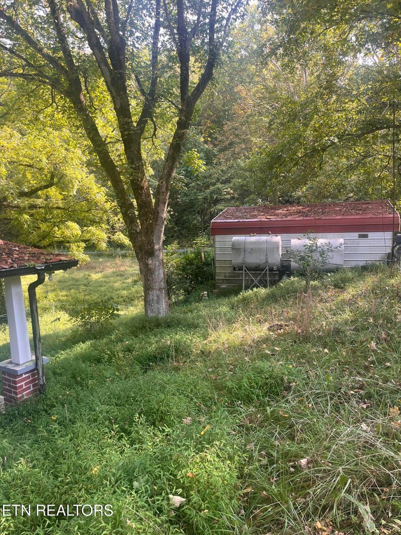 346 Wolfenbarger Ln, Luttrell, TN 37779