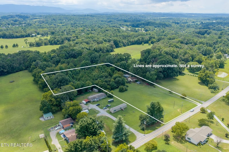 3462 Morganton Rd, Maryville, TN 37801