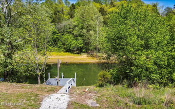 347 Flat Hollow Rd, Speedwell, TN 37870