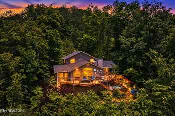347 Overview Dr, Gatlinburg, TN 37738