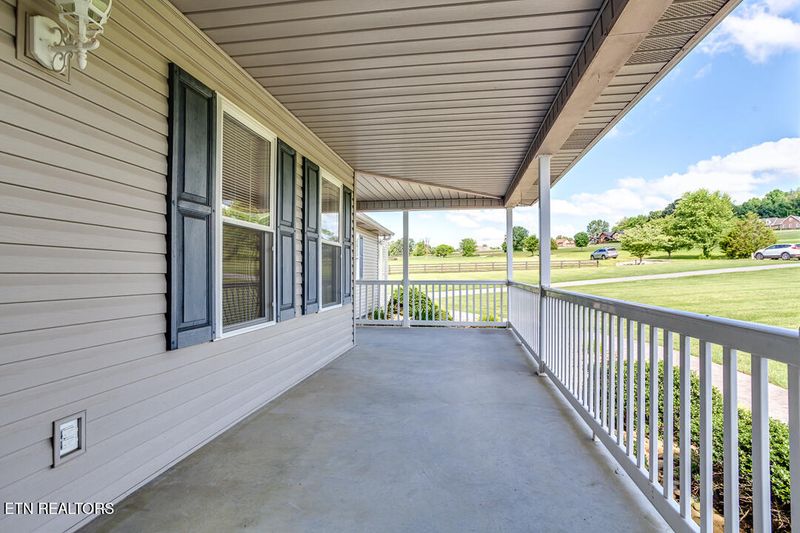 347 Ranch Rd, Blaine, TN 37709
