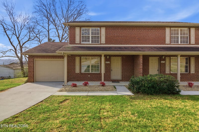 347 Ritz View Dr #A and B, Blaine, TN 37709
