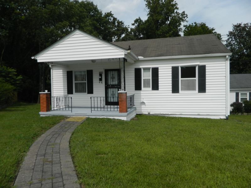 348 Jefferson Ave, Oak Ridge, TN 37830
