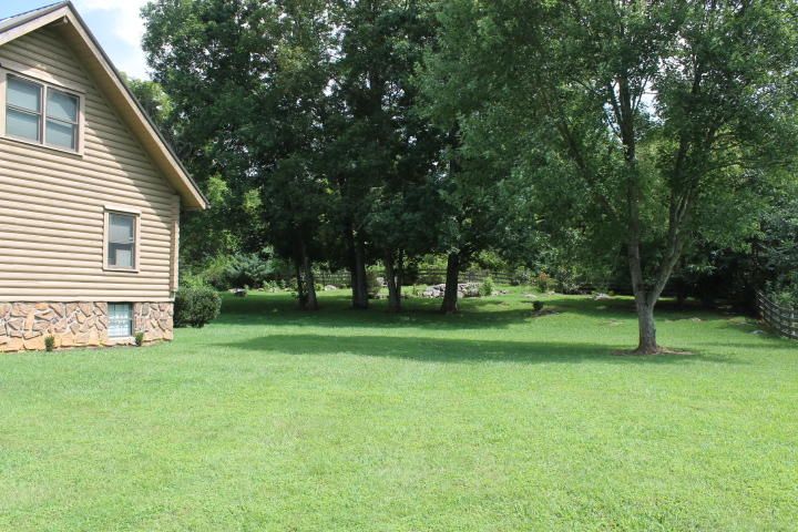 348 Lewis Ln, Blaine, TN 37709