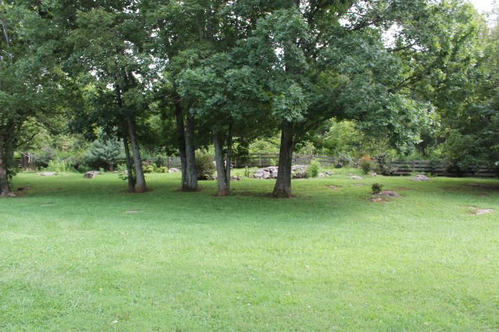 348 Lewis Ln, Blaine, TN 37709